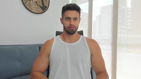 thiago_driussi online show from December 2024 06:08:01 PM