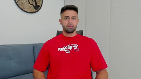 thiago_driussi online show from December 2024 01:14:01 AM