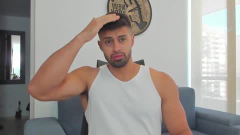 thiago_driussi online show from December 2024 02:46:02 PM