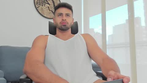 thiago_driussi online show from December 2024 08:04:02 PM