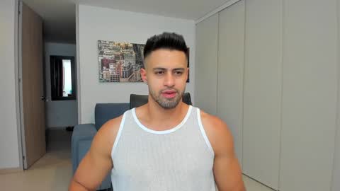 thiago_driussi online show from February 2025 02:28:02 AM