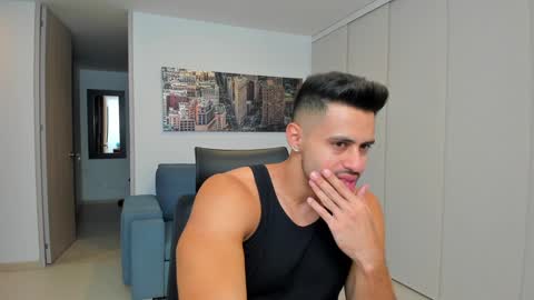 thiago_driussi online show from February 2025 05:08:01 AM
