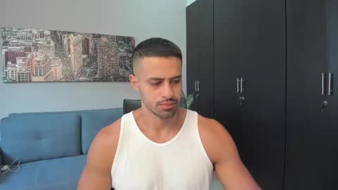 thiago_driussi online show from September 2025 11:32:02 AM