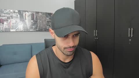 thiago_driussi online show from September 2025 03:54:01 AM
