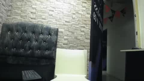 Snapshot of thiago_hairy chatting on October 2025 04:57:02 AM thiago_hairy online show from October 2025 04:57:02 AM