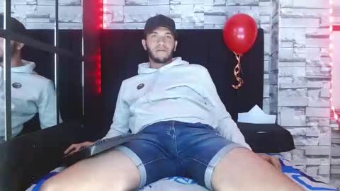 Snapshot of thiago_hairy chatting on October 2025 04:57:02 AM thiago_hairy online show from October 2025 04:57:02 AM