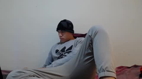 Snapshot of thiago_hot_boy chatting on December 2024 09:50:02 AM Thiago independent model online show from December 2024 09:50:02 AM