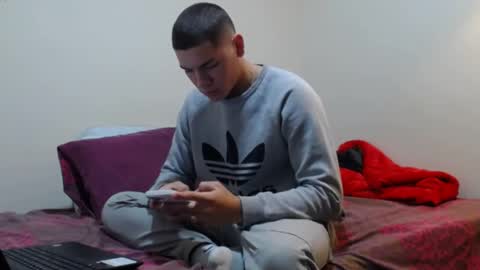 Snapshot of thiago_hot_boy chatting on December 2024 12:54:02 PM Thiago independent model online show from December 2024 12:54:02 PM