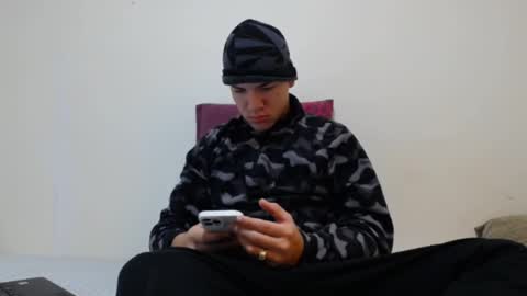 Snapshot of thiago_hot_boy chatting on January 2025 09:25:02 AM Thiago independent model online show from January 2025 09:25:02 AM