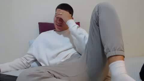 Snapshot of thiago_hot_boy chatting on January 2025 10:45:01 PM Thiago independent model online show from January 2025 10:45:01 PM