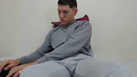 Snapshot of thiago_hot_boy chatting on January 2025 09:49:02 AM Thiago independent model online show from January 2025 09:49:02 AM