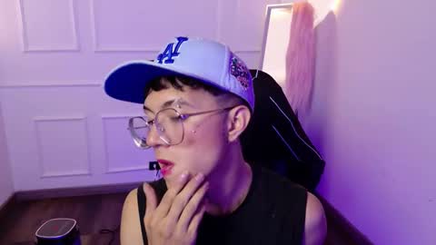 thiago_n_sam online show from October 2025 07:50:02 AM