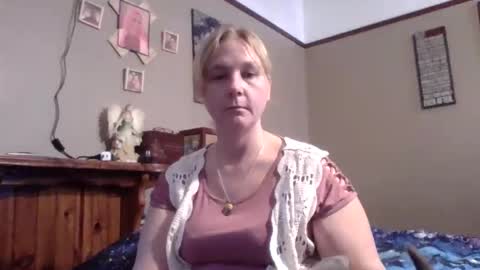 Snapshot of thickblonde_92 chatting on November 2025 06:08:02 PM thickblonde_92 online show from November 2025 06:08:02 PM