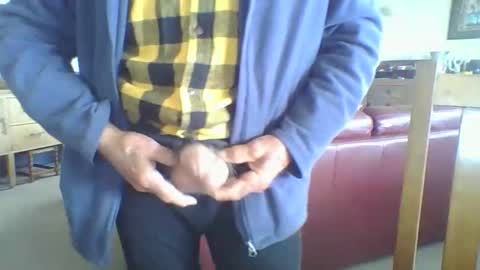 Snapshot of thickcockat71 chatting on October 2025 08:31:01 PM Thickcockat71 online show from October 2025 08:31:01 PM