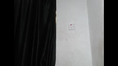 thickebonny0 online show from September 2025 05:52:02 AM
