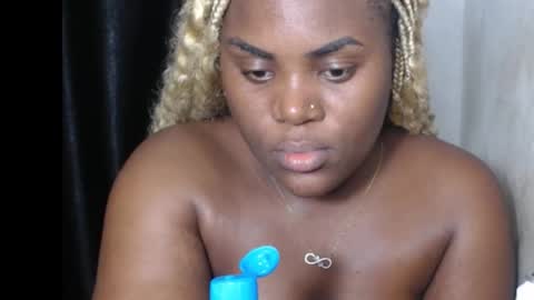 thickebonny0 online show from September 2025 05:42:01 AM