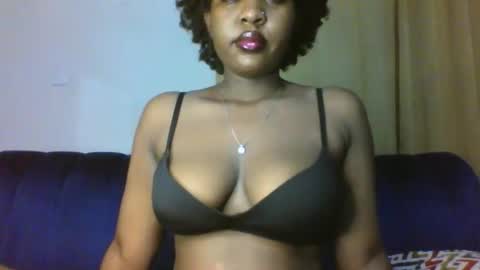 thickyannah online show from November 2025 01:05:02 AM