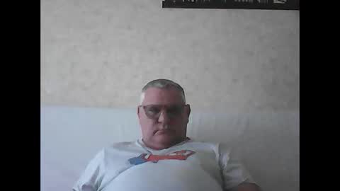 Snapshot of thierrysymp chatting on October 2025 09:41:01 AM Thierrysymp online show from October 2025 09:41:01 AM