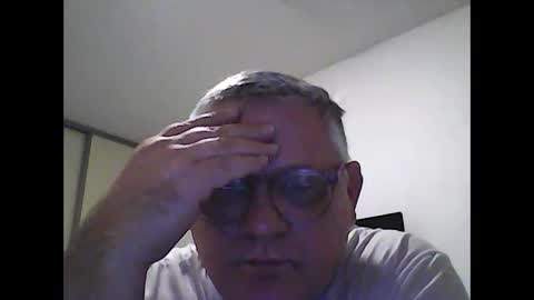 Snapshot of thierrysymp chatting on November 2025 12:01:02 AM Thierrysymp online show from November 2025 12:01:02 AM