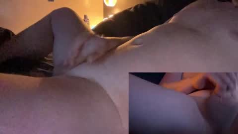 Snapshot of thom614893 chatting on December 2024 10:03:02 PM thommie online show from December 2024 10:03:02 PM