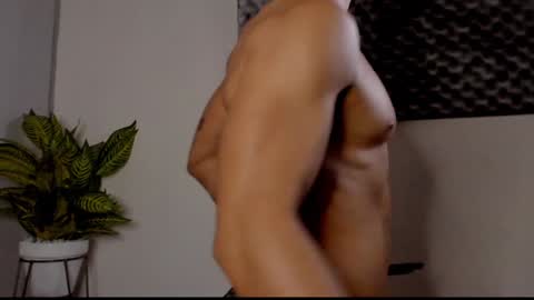 Thomas Eliott   independent model online show from January 2025 11:11:01 PM