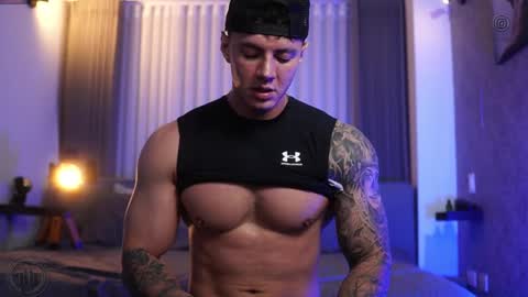 Thomas Falcon online show from October 2025 10:51:02 PM