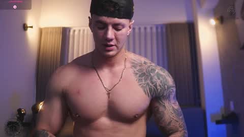 Thomas Falcon online show from October 2025 12:14:01 AM