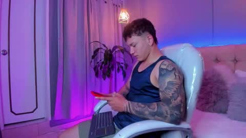 Thomas online show from September 2025 12:09:01 PM