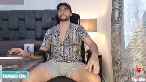 Thomas online show from October 2025 03:32:02 PM