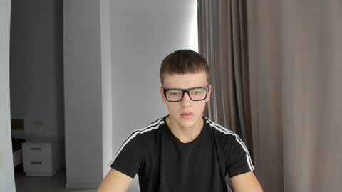 Tomas online show from December 2024 08:01:02 AM