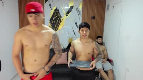 Snapshot of thomson_hot01 chatting on October 2025 05:27:01 AM thomson_hot01 online show from October 2025 05:27:01 AM