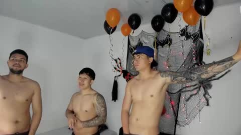 Snapshot of thomson_hot01 chatting on October 2025 05:21:02 AM thomson_hot01 online show from October 2025 05:21:02 AM