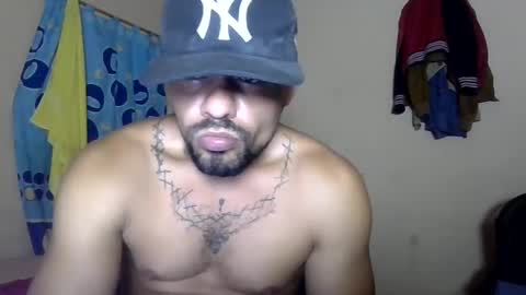 Snapshot of thonybeiio chatting on September 2025 01:39:02 AM thonybeiio online show from September 2025 01:39:02 AM