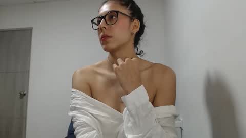 Snapshot of thonymaster chatting on November 2025 11:21:02 PM thonyy online show from November 2025 11:21:02 PM