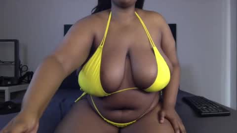 Snapshot of throatgoat2121 chatting on November 2025 06:19:01 AM throatgoat2121 online show from November 2025 06:19:01 AM