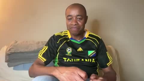 Snapshot of throbbingxxx chatting on February 2025 12:45:02 PM austin xzandros online show from February 2025 12:45:02 PM