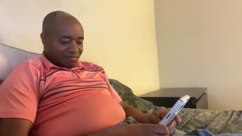 Snapshot of throbbingxxx chatting on November 2025 10:37:02 AM austin xzandros online show from November 2025 10:37:02 AM