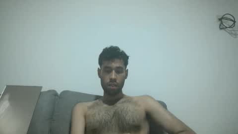 Snapshot of throwawayyourgun chatting on November 2025 06:30:01 PM Luka online show from November 2025 06:30:01 PM