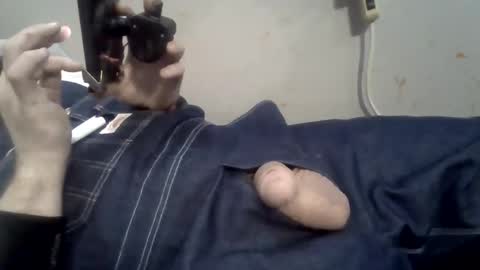 Snapshot of thunder8u42 chatting on October 2025 08:59:01 AM thunder8u42 online show from October 2025 08:59:01 AM