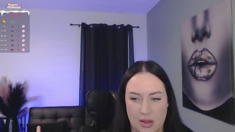 Tia Bella online show from December 2024 09:58:02 PM