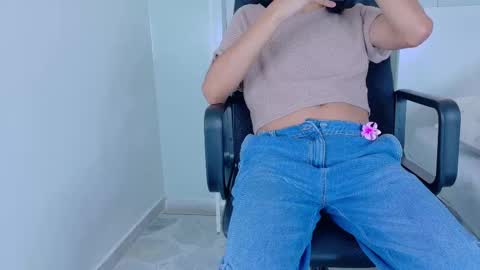 TIANA  online show from November 2025 07:38:01 PM