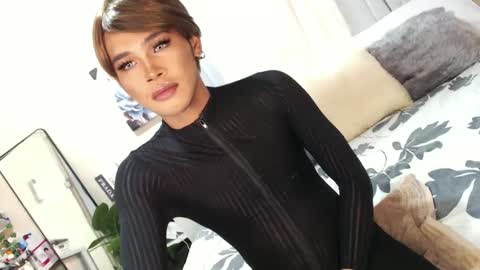 Sam online show from February 2025 05:25:01 AM