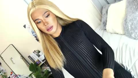 Sam online show from March 2025 03:29:01 AM