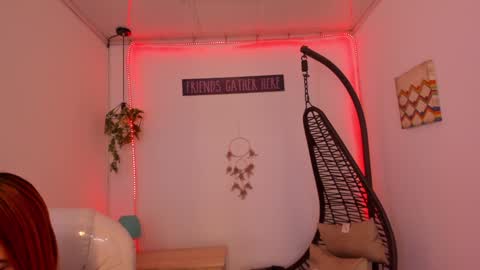 Snapshot of tiarha_ chatting on December 2024 09:22:02 AM Tiarha online show from December 2024 09:22:02 AM