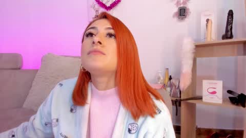 Snapshot of tiarha_ chatting on February 2025 10:17:02 AM Tiarha online show from February 2025 10:17:02 AM