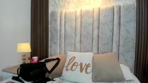 Tiff3 online show from September 2025 09:31:01 PM