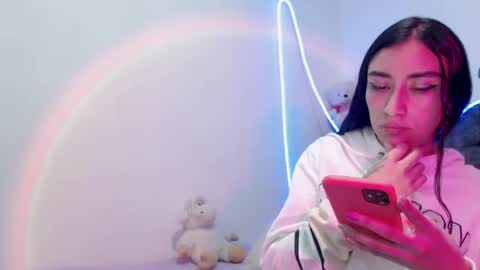 TIFANI online show from October 2025 02:55:02 AM