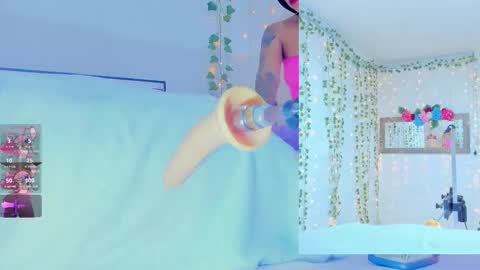 Tiffanny online show from September 2025 09:13:02 AM