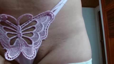 Tifanny online show from September 2025 05:40:02 PM