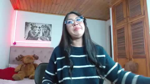 Tifanny online show from October 2025 04:21:02 AM